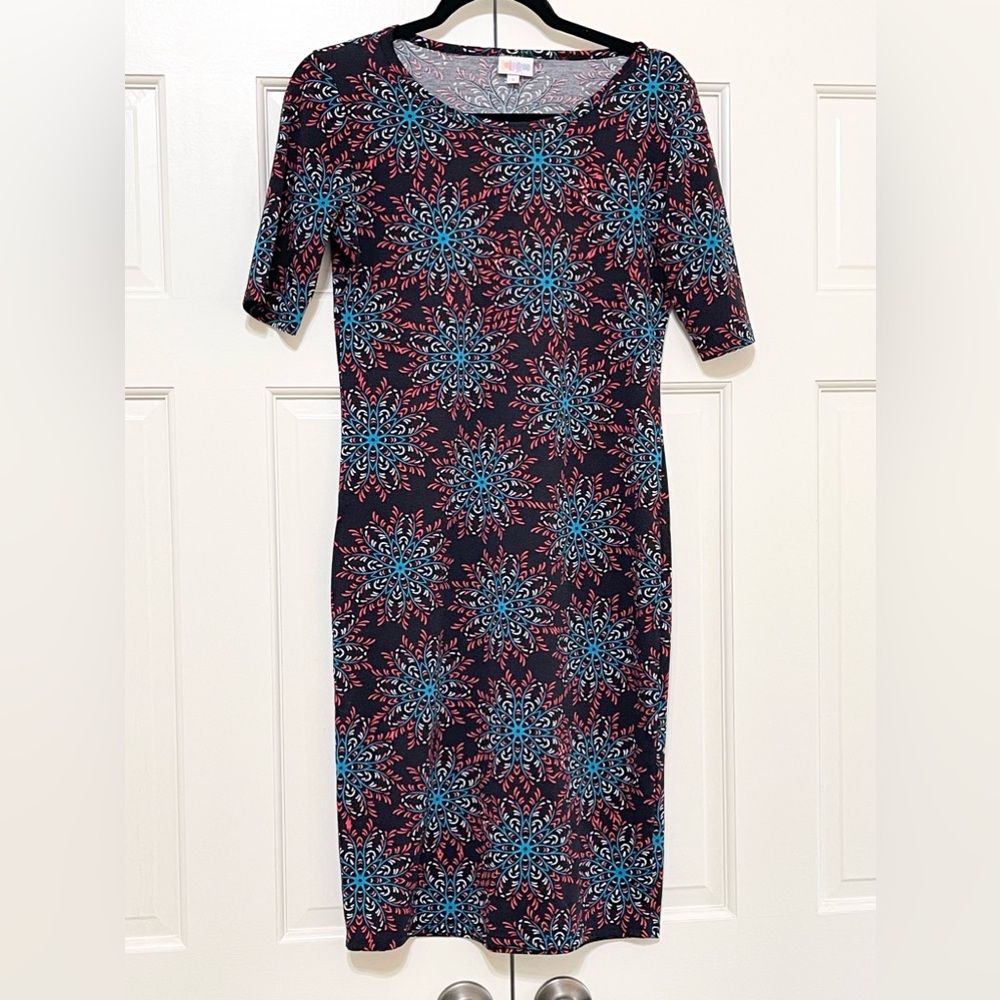 NWOT LuLaRoe Small Julia Dress with Floral Patriotic Print 4th of July
